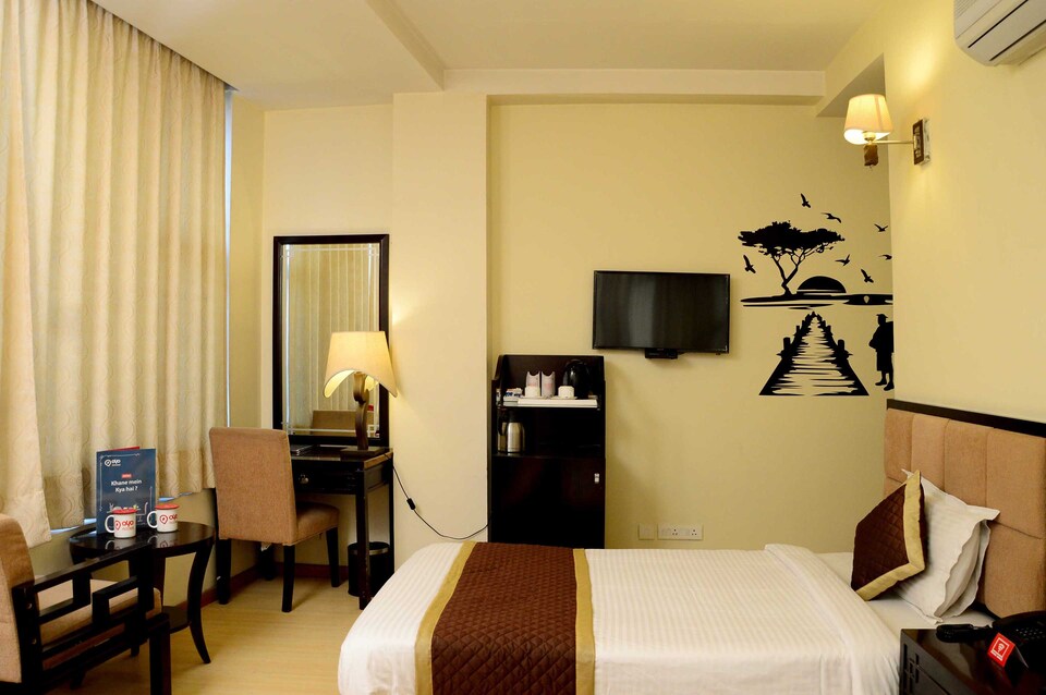 OYO 3943 Divine Boutique Hotel, Raja Park Jaipur, Jaipur